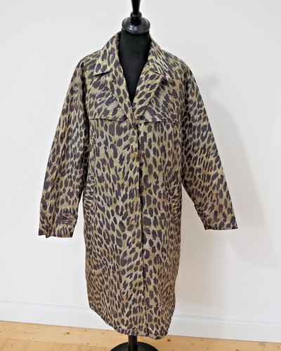 Nylon raincoat size - m/l, ladies
